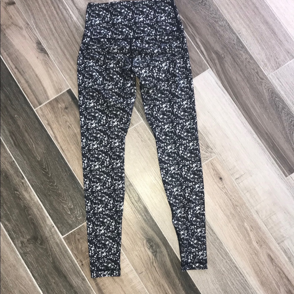 Lululemon Wunder Under Hi Rise Leggings sz 8 - Picture 4 of 4